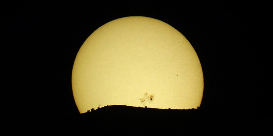 Evolution of sunspot region 2192