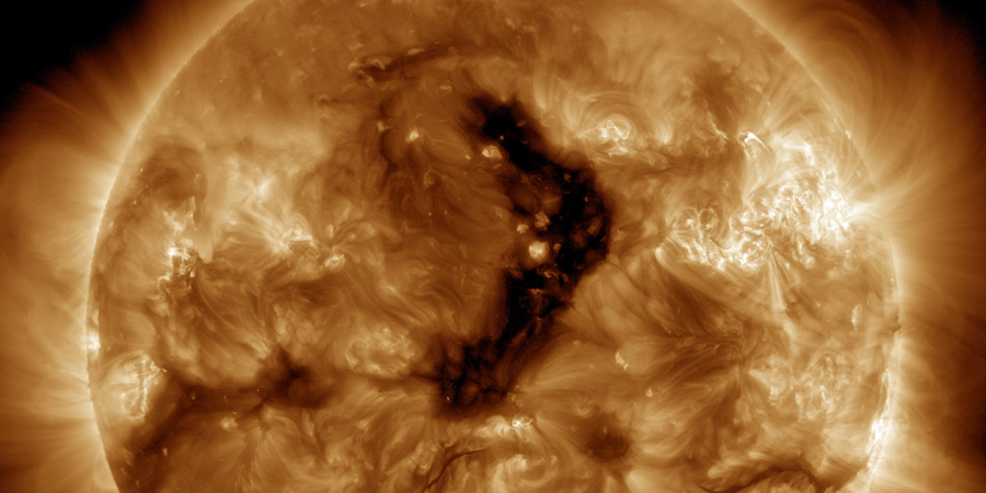 Coronal hole faces Earth, Minor G1 geomagnetic storm watch